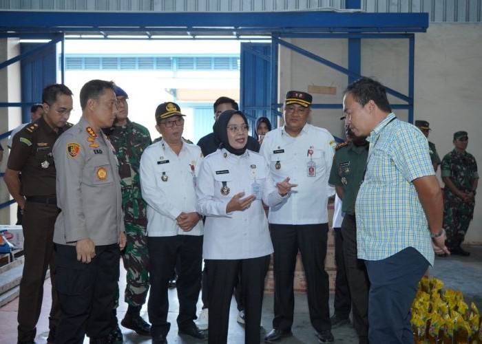 Pj Wali Kota Jambi Kunjungi Gudang Bulog dan Gudang Sri Murti