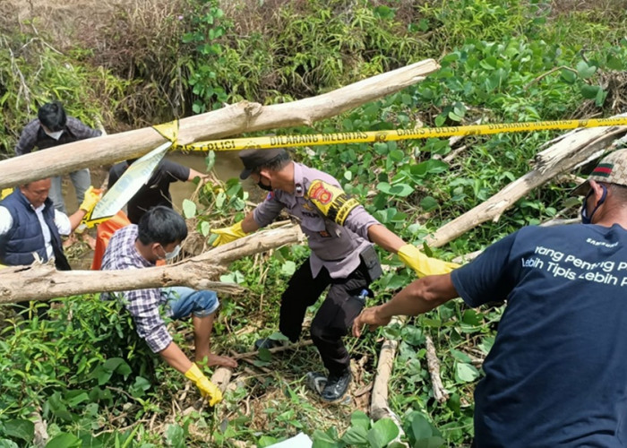 Geger di Muaro Jambi! Mayat Pria Mengapung di Kanal Sungai Gelam, Kondisinya Sudah Sulit Dikenali
