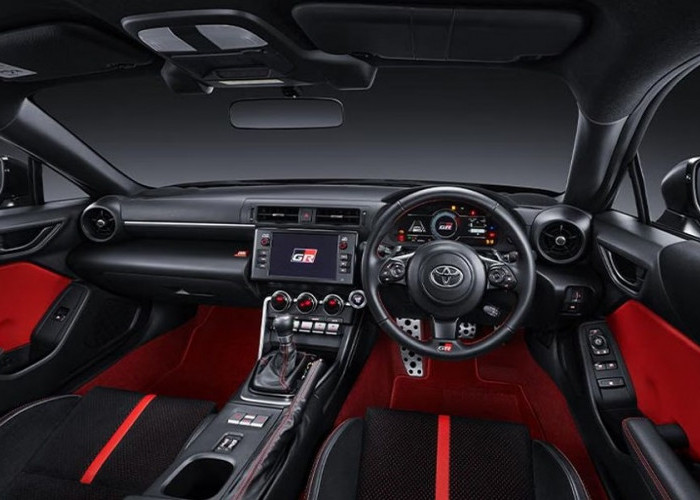 Nuansa Balap Kian Kental, Begini Tampilan Interior Toyota GR86 2026