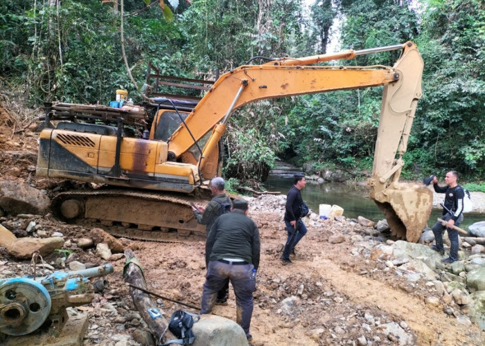 Razia PETI di Dusun Sungai Telang, Polres Bungo Amankan 2 Pelaku dan 2 Ekskavator