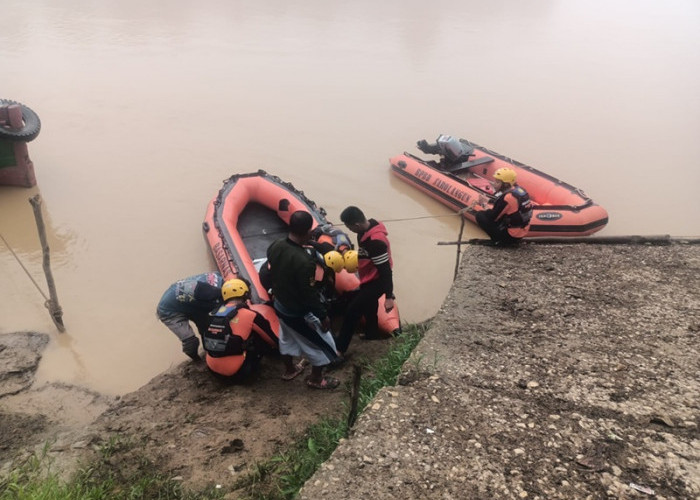 Tragedi di Sungai Batang Merangin! Remaja 19 Tahun Hilang Terseret Arus, Tim SAR Kerahkan Drone Thermal