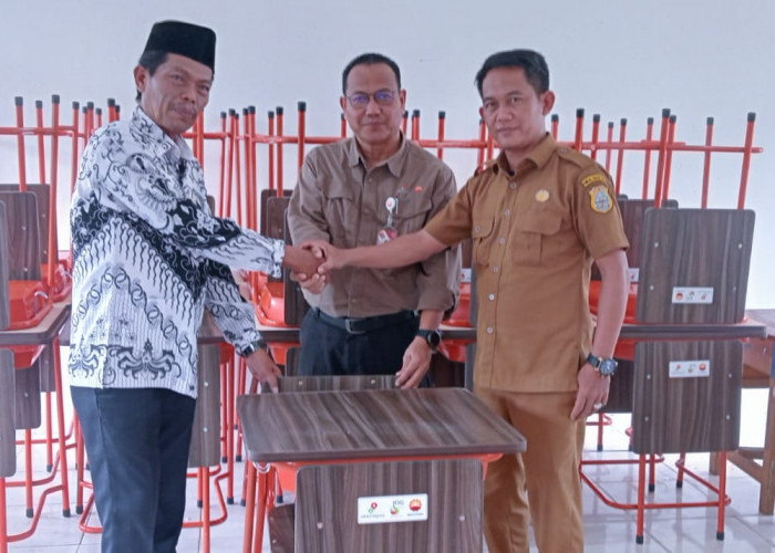 Belasan SD di Tanjab Timur dan Tanjab Barat Mendapat Bantuan Ribuan Meubelair Dari SKK Migas-PetroChina