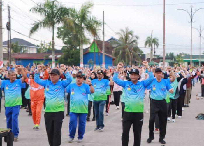HUT KORPRI ke-54: Wabup Katamso Ajak ASN Jaga Kebugaran & Perkuat Kekompakan Lewat Senam Bersama