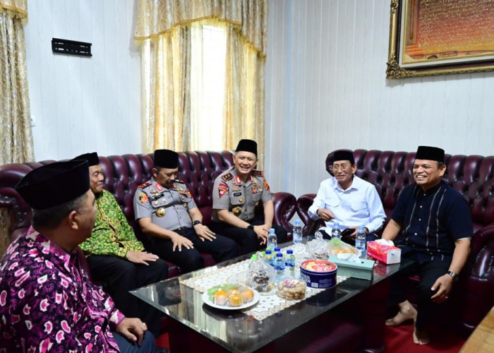 Kapolda Jambi Ajak Ulama Sampaikan Pesan Kamtibmas, Karhutla TNKS Ikut Disorot