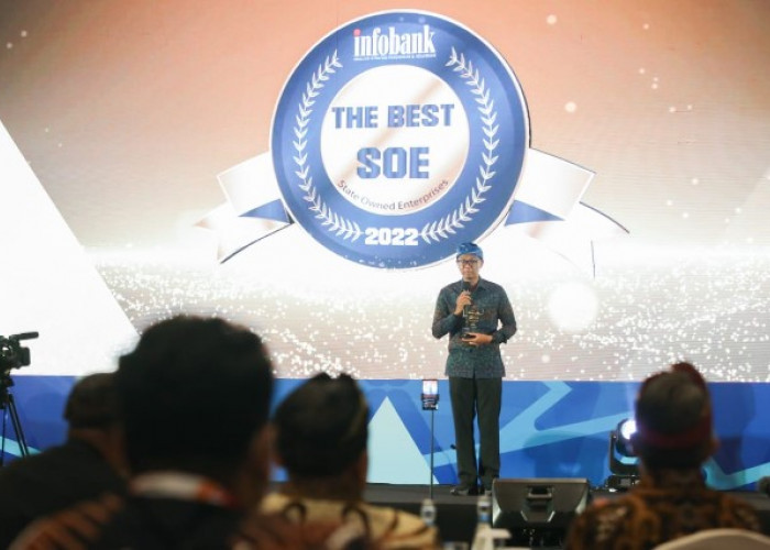PLN Sabet Penghargaan The Best SOE in Digital Service Transformation 2022