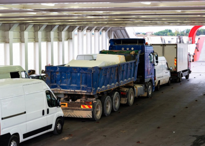 Truk Anda Masuk Over Dimension atau Over Load? Ini Batas Ukuran dan Muatan yang Wajib Dipatuhi