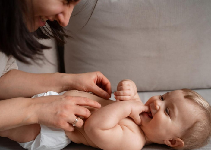 Orang Tua Wajib Tahu! 6 Cara Merangsang Otak bayi dengan Kegiatan Sehari-hari