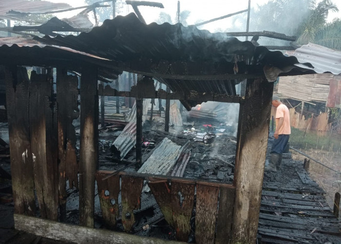 3 Bedeng di Desa Sarang Burung, Kabupaten Muaro Jambi Hangus Terbakar