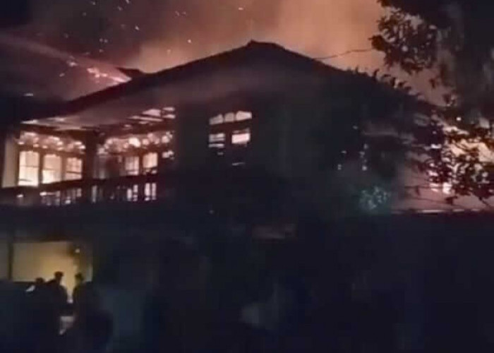 Kebakaran Terjadi di Pondok Sungai Abu, 1 Rumah Hangus Terbakar