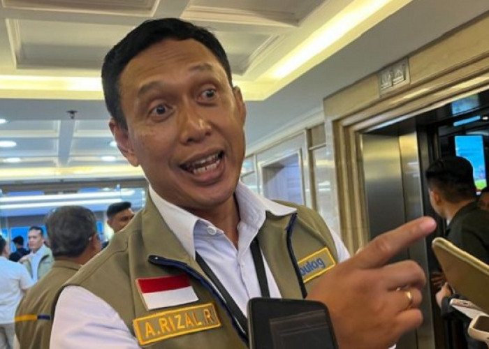 Cadangan Beras Pemerintah Melimpah, Dirut Bulog Pastikan Harga Beras Tak Naik Meski Biji Plastik Langka