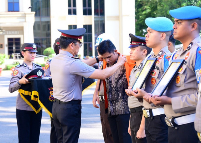 4 Oknum Polisi Dipecat! Kapolda Jambi: Tak Ada Kompromi bagi Anggota yang Mencederai Kehormatan Instit