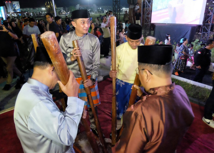 Hadiri Pembukaan Festival Batanghari, Pj Bupati Bachyuni Harapkan Bawa Dampak Positif Bagi Muaro Jambi 