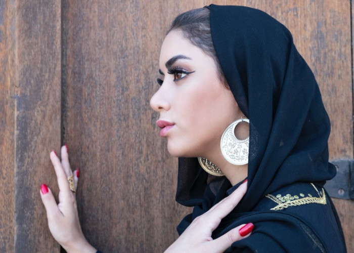 7 Jenis Hijab yang Populer, Dari Pashmina Sampai Segi Empat