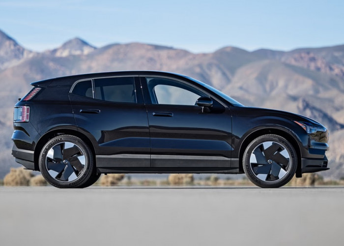 Tes Perdana Volvo EX30 2026: Kecil, Listrik, Tapi Larinya Bikin Kaget! Ini Kelebihan dan Kekurangannya