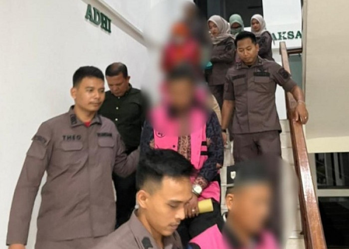 Kejari Bungo Tahan 7 Tersangka Kasus Dugaan Korupsi Pupuk Bersubsidi, Kerugian Negara Capai Rp2 Miliar
