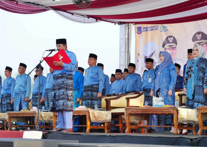 Pemkab Tanjab Barat Peringati Hari Jadi ke-61 dengan Upacara, Jambore, dan Penghargaan Kades-Lurah Berprestasi