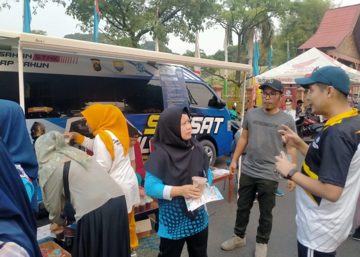 Samsat Bungo Berikan Sambung Sapa untuk Warga Bungo di Car Free Day