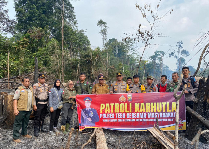 Patroli di Lokasi Hotspot, Kapolres Tebo Imbau Masyarakat Tak Membuka Lahan dengan Cara Dibakar 