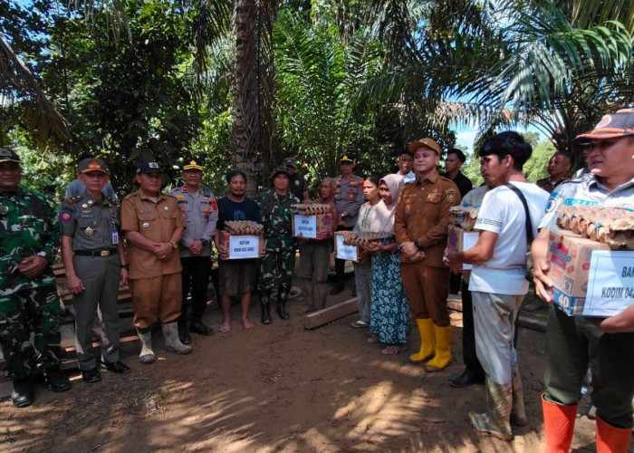 Wabup Sarolangun Gerry Trisatwika Tinjau Banjir, Instruksikan Evakuasi dan Penanganan Cepat