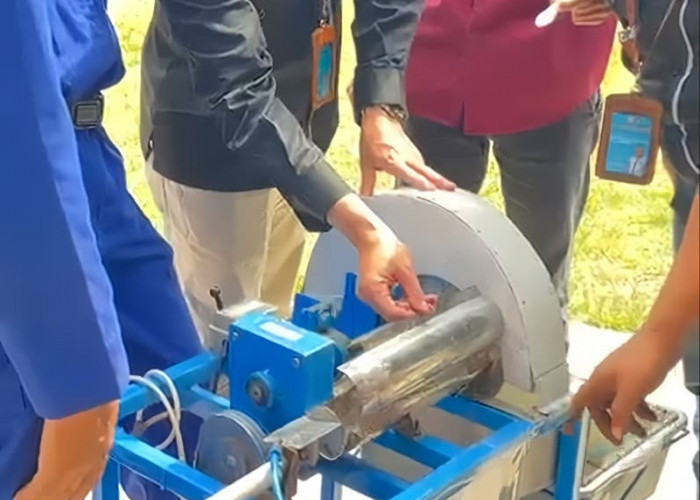 Tim Teknik Mesin Politeknik Jambi Kembangkan Prototipe Mesin Pengiris Kentang Berbasis Food-Grade