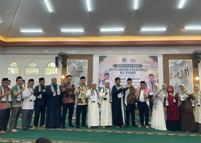 Duta Besar Palestina Kunjungi UIN Jambi, Ratusan Mahasiswa Ikuti Guest Lecturer