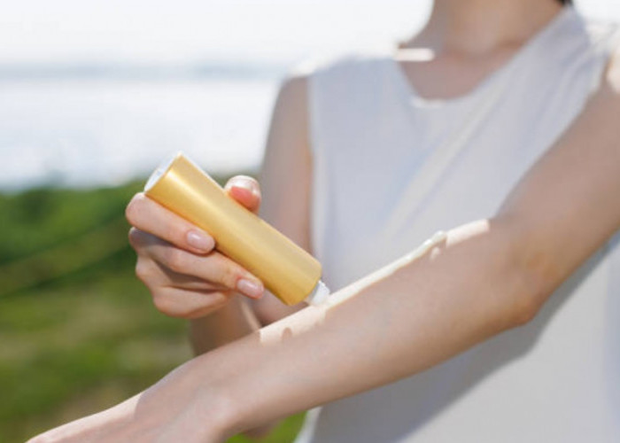 Jangan Asal Oles! Ini Trik Gunakan Sunscreen yang Efektif Lindungi Kulit dari UV