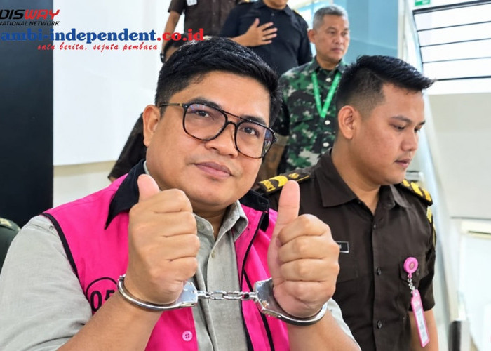 BREAKING NEWS: Mantan Ketua DPRD Merangin Ditahan, 6 Orang Jadi Tersangka Dugaan Korupsi Sekretariat Dewan