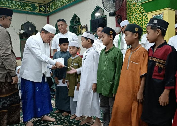 Gubernur Jambi Al Haris Safari Subuh di Masjid Raya Al-Muttaqin Kuala Tungkal