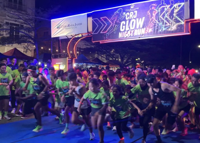 CitraRaya Jambi Gelar Glow Night Run 2026, 500 Peserta Ramaikan Lari Malam Berhadiah Motor