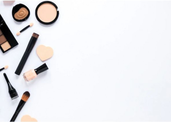 Tips Memilih Alat Makeup yang Pas Untuk Pemula