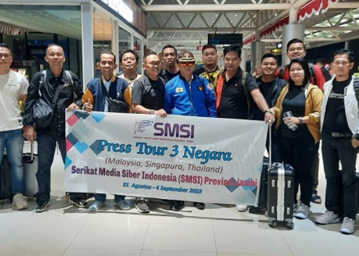 16 Pengurus SMSI Provinsi Jambi Bertolak dari Bandara SMB II, Jelajahi Malaysia