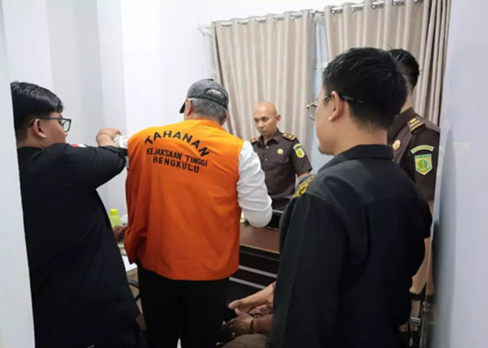 Terbongkar! Eks Bupati Bengkulu Utara Ditahan Kejati, Terseret Korupsi Tambang Batu Bara Triliunan Rupiah