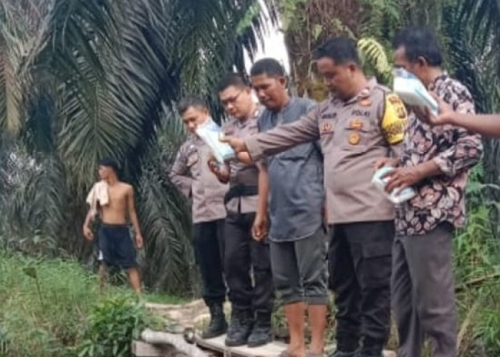Kades Tanjung Pauh Muaro Jambi Minta Warga Tak Lagi Cari Ikan Menggunakan Potas
