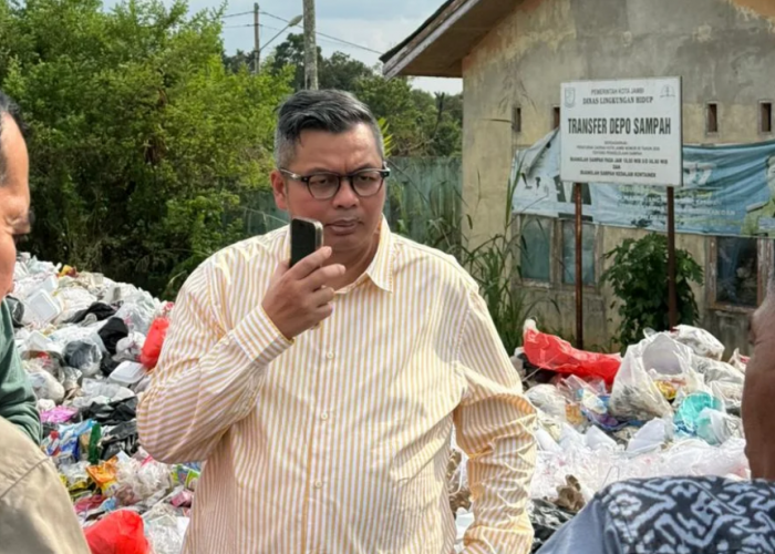 Tinjau Keluhan Warga, DPRD Kota Jambi Soroti Sampah Menggunung di Olak Kemang