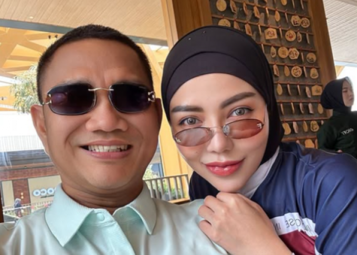Artis Bella Shofie Umumkan Pengunduran Diri dari DPRD Buru