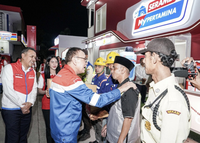 Pastikan Kesiapan BBM Arus Mudik 2026, Komisaris Utama Pertamina Tinjau SPBU Rest Area KM 57