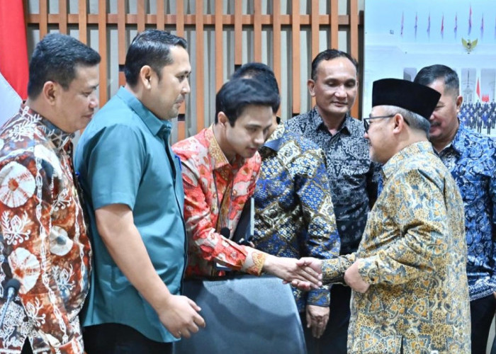 Wawako Diza Dampingi Gubernur Temui Mendikdasmen, Bahas Sekolah Digital dan PAUD Gratis