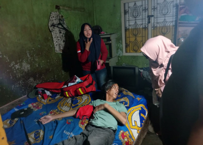 Gerak Cepat Kemas Faried, Warga Diduga Stroke Ringan Langsung Dievakuasi PSC 119