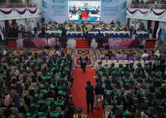 UIN STS Jambi Gelar Wisuda Sarjana ke-68, Magister ke-41, Doktor ke-17