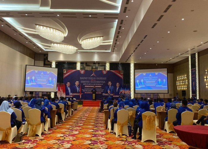 Ratusan Kader Demokrat Hadiri Rakerda di Jambi, Herman Khaeron Tekankan Sensitivitas Sosial 