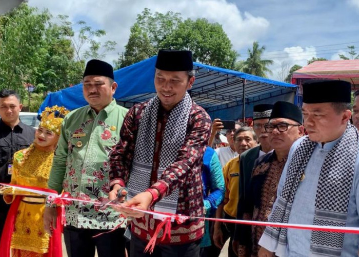 Ketua DPRD Jambi Hadiri Peresmian Masjid Raya Baiturrahim Dusun Bangka Keloyang