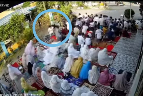 Viral! Video Sapi Ngamuk Terobos Shaf Salat Idul Adha, Jamaah Auto Panik