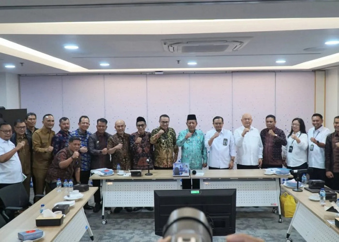 Bupati Hurmin Tanjab Gas ke Jakarta! Sekolah Rusak Akibat Banjir Jadi Prioritas Utama 