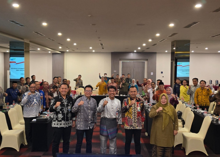 Pemprov Jambi Gelar Rapat Evaluasi Program BKBK 2025: Fokus pada Pekerja Rentan dan Masyarakat Miskin Ekstrem