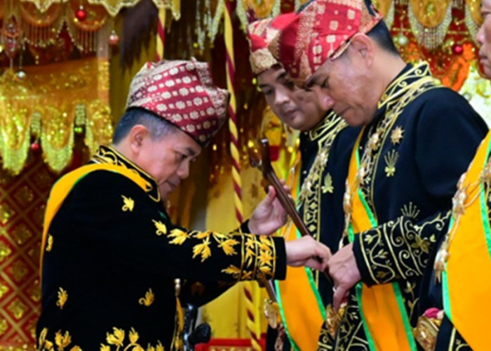 Hari Bersejarah! Kapolda Jambi Dianugerahi Gelar Adat Melayu 'Adipati Utamo Siginjai Sakti'