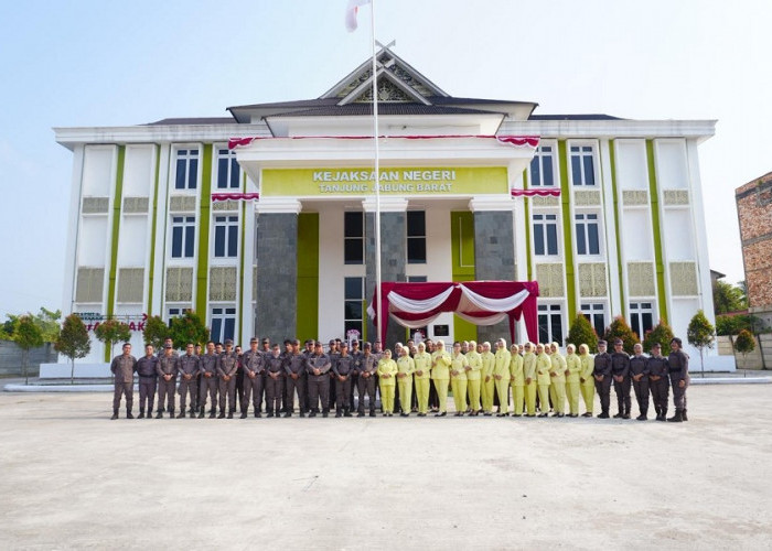 Kejaksaan Negeri Tanjung Jabung Barat Laksanakan Upacara Peringati HUT ke-81Kejaksaan RI 