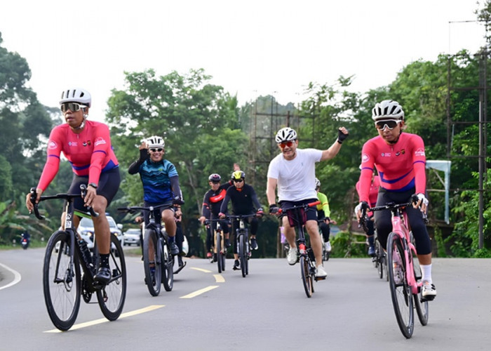 Farewell Ride Polda Jambi Bersama Insan Pers dan Komunitas Sepeda, Kapolda: Penghormatan untuk Wakapolda