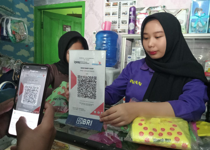 Belanja Praktis, Pakai QRIS: NKHZ Baby Shop Tumbuh Bersama QR Code BRI