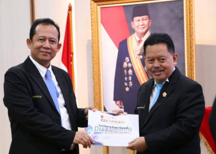Tuntaskan Pendidikan Kepemimpinan Lemhannas, Bupati BBS Siap Implementasikan Hasil Pelatihan di Muaro Jambi