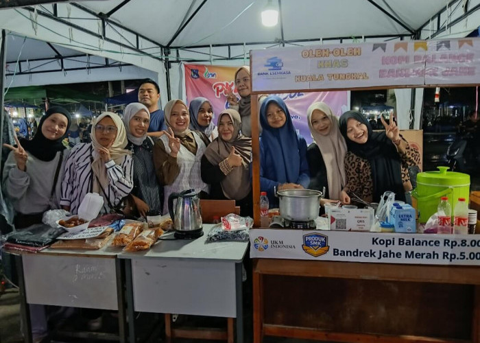 Generasi Muda Berkarya, UMKM Berdaya: PKL-UM Gandeng Siswa SMKN 1 Tanjab Barat dalam Program Go To School